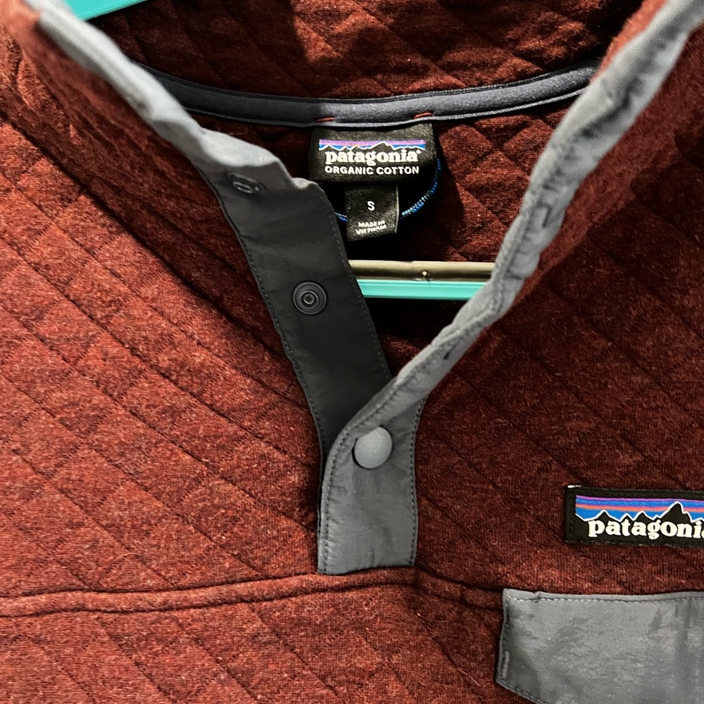 Women's Patagonia sweatshirt